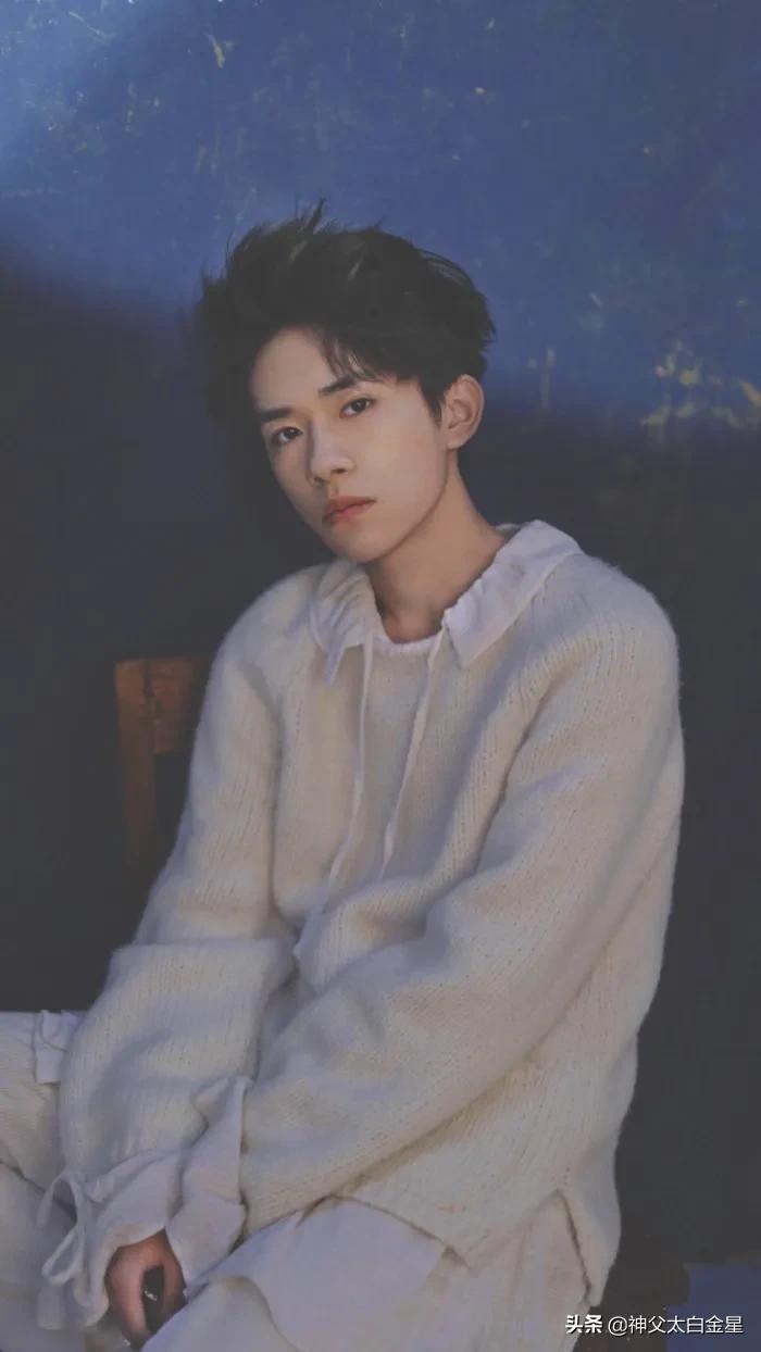 易烊千玺肖战谁帅,易烊千玺超帅高清视频