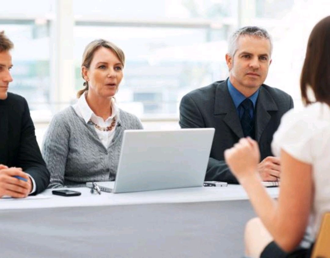 白t恤上的血渍怎么去除,白t恤有黄色污渍怎样去掉