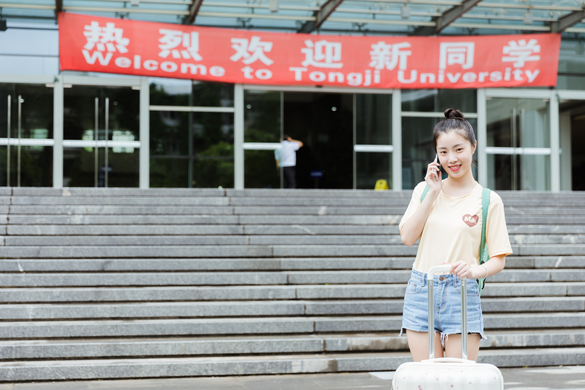 大学生住宿要带什么东西,上大学没有经验怎么办