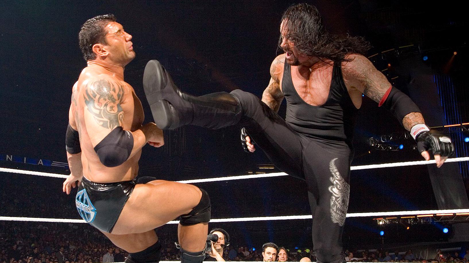 野兽巴蒂斯塔手臂被扭断,野兽巴蒂斯塔被暴打