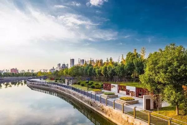 金色和庄、杨柳郡还没降温，倒挂10000元/㎡的梧桐郡来了