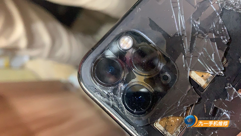 苹果手机后盖维修多少钱,苹果店手机维修拆后盖需要多久