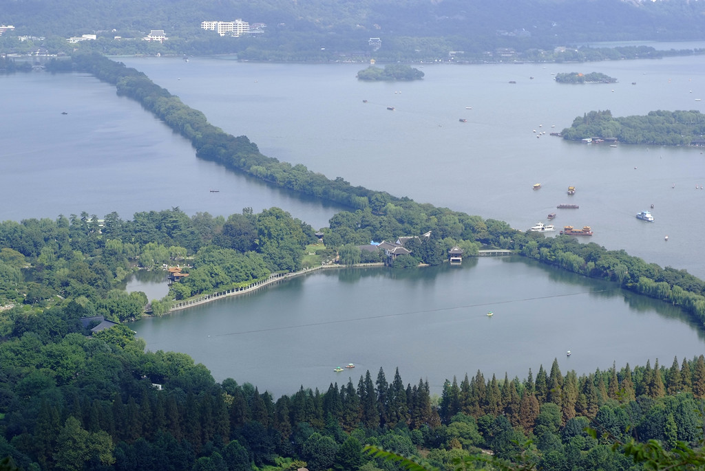 浙江杭州西湖苏堤冬景图片,杭州西湖风景名胜区苏堤