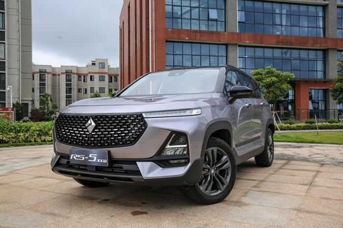 身为国产紧凑型suv的新宝骏rs-5,口碑最好的新宝骏rs-5