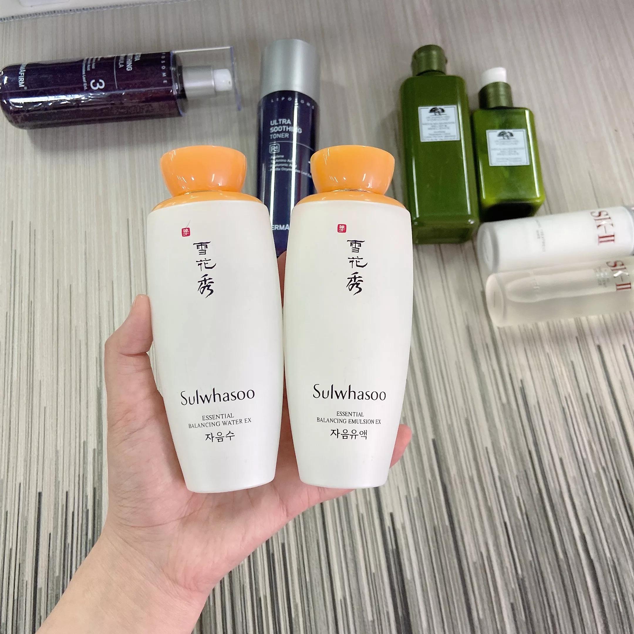 20岁混油皮适合用什么护肤品,30岁混油皮抗初老水乳推荐秋冬