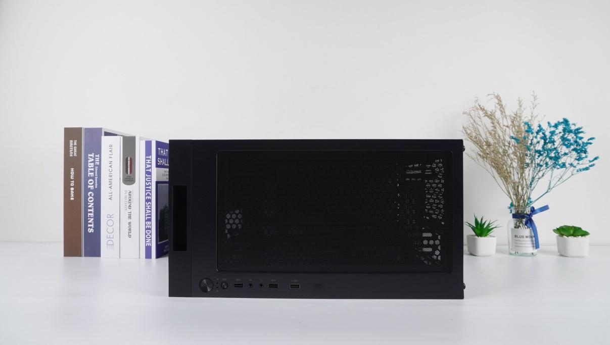 易上手速装架构，先马易大师神光版装机体验