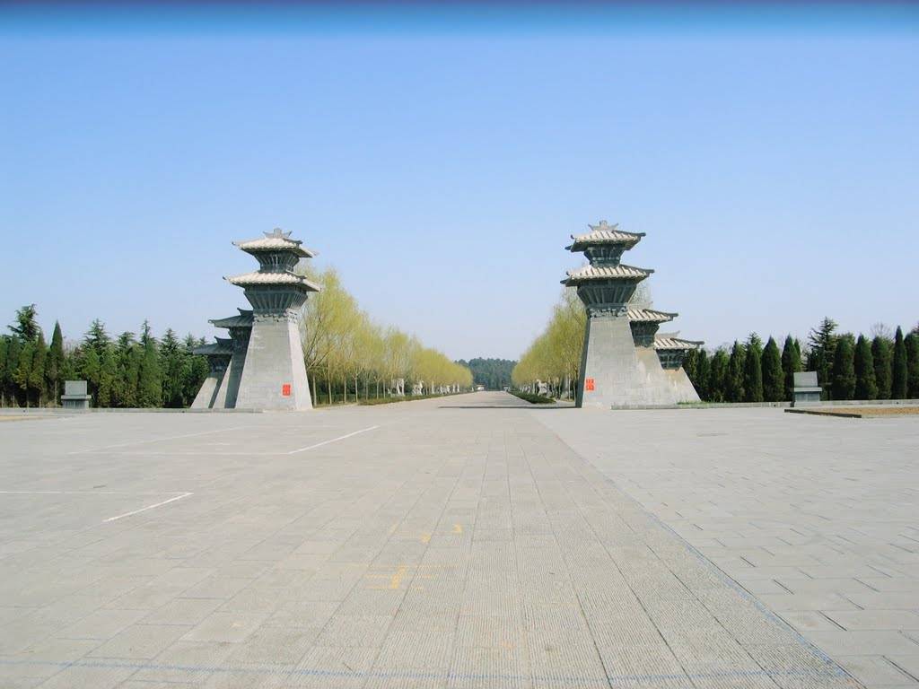 光武帝刘秀的“刚柔之道”：深度解析东汉初年的“度田事件”