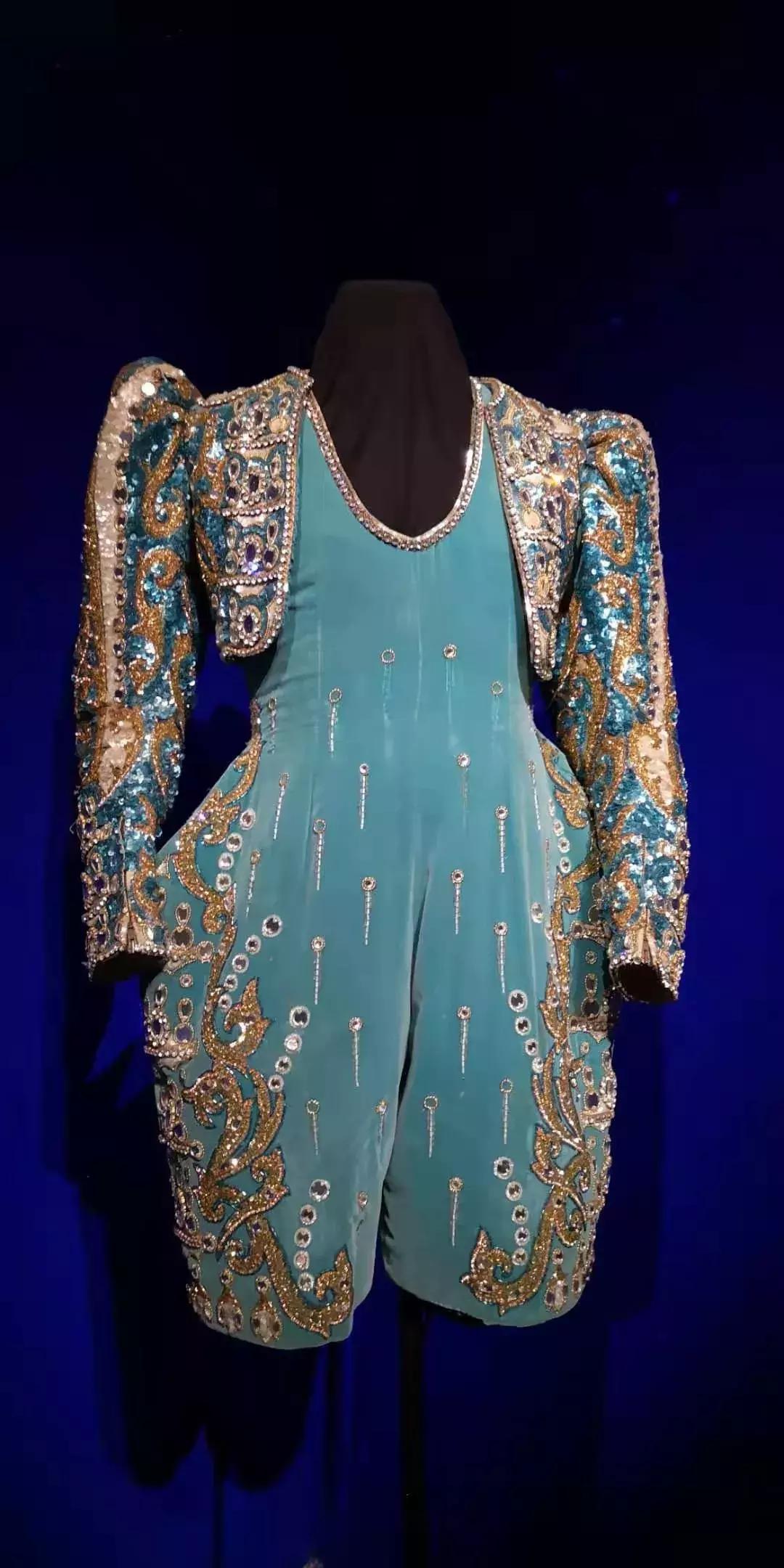 异域来风,域外来风