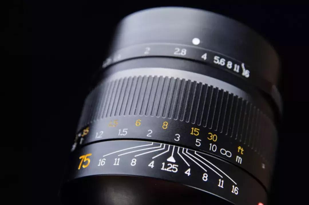 七工匠m75mm摄影成功了吗,七工匠35mmf1.4和50mmf1.8选哪个