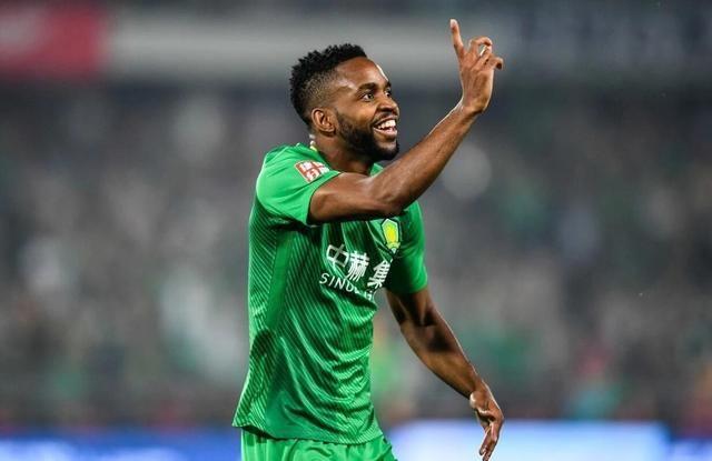 巴坎布快乐足球vs扎哈维,快乐足球四大代表人物巴坎布