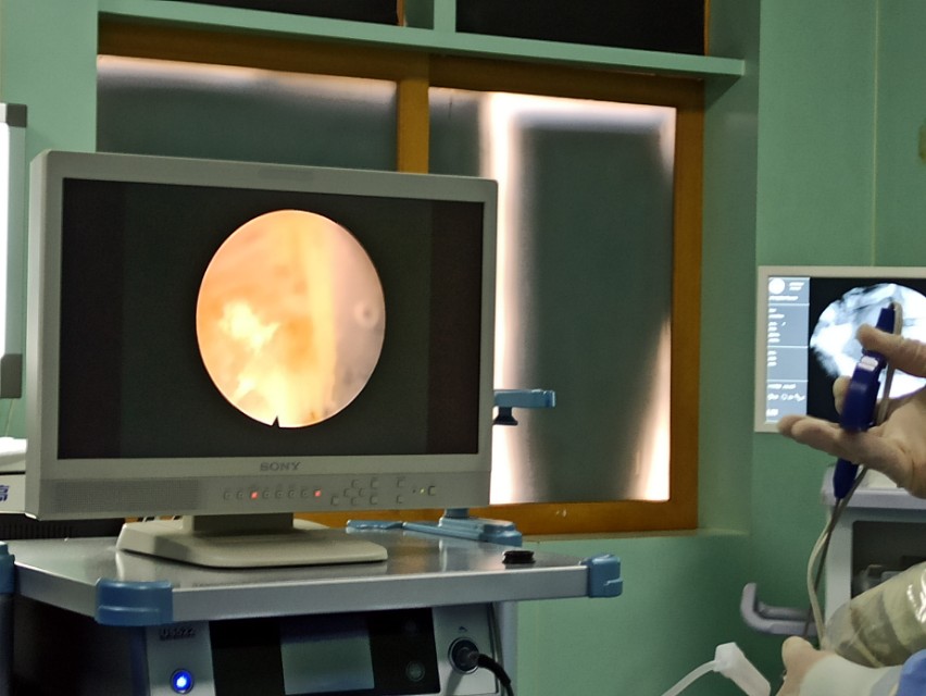 腰痛什么姿势快速缓解疼痛,腰痛用什么方法可以快速缓解疼痛