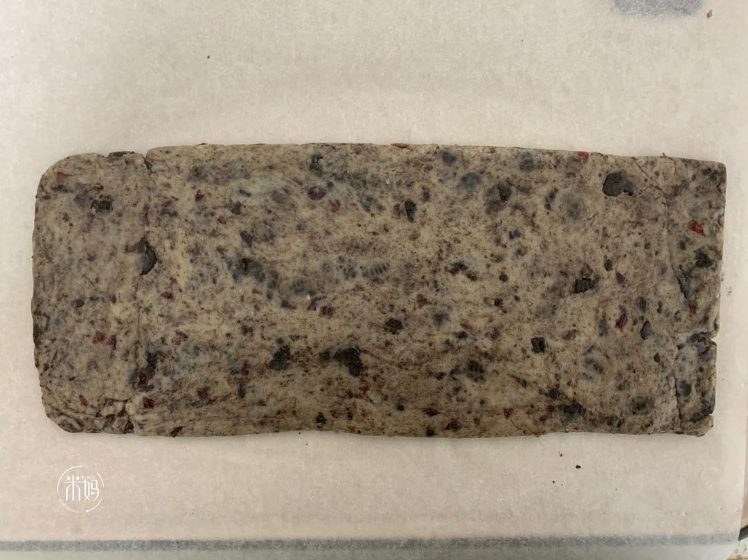 牛奶自制奶棒,用面粉和牛奶制作简单的食物