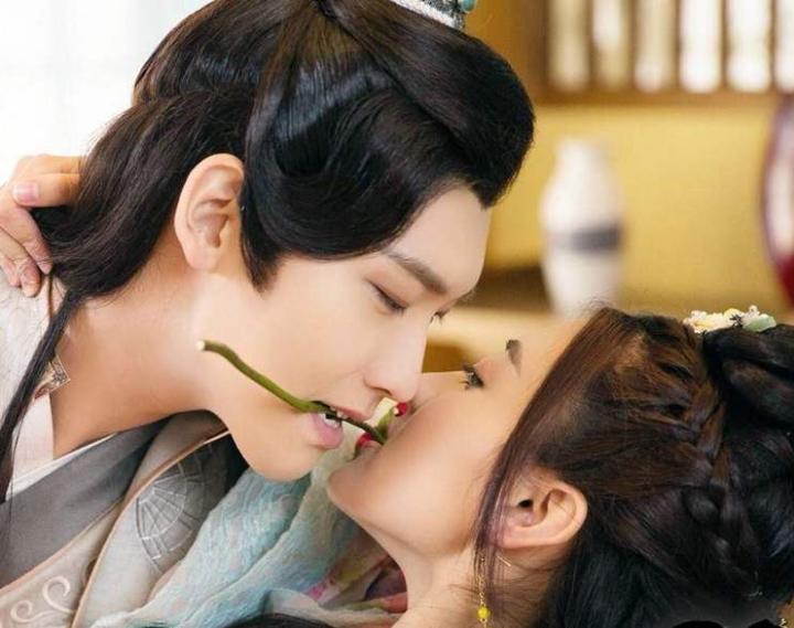 麦迪娜推荐防妊娠纹,麦迪娜孕期护肤品