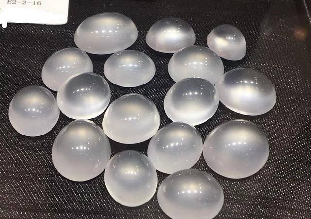 冰种翡翠骗局视频,冰种翡翠假的