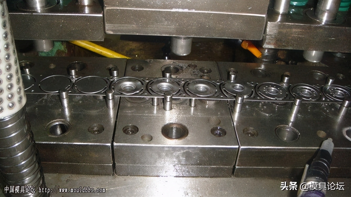 喇叭技术要求图纸,喇叭孔模具制作视频