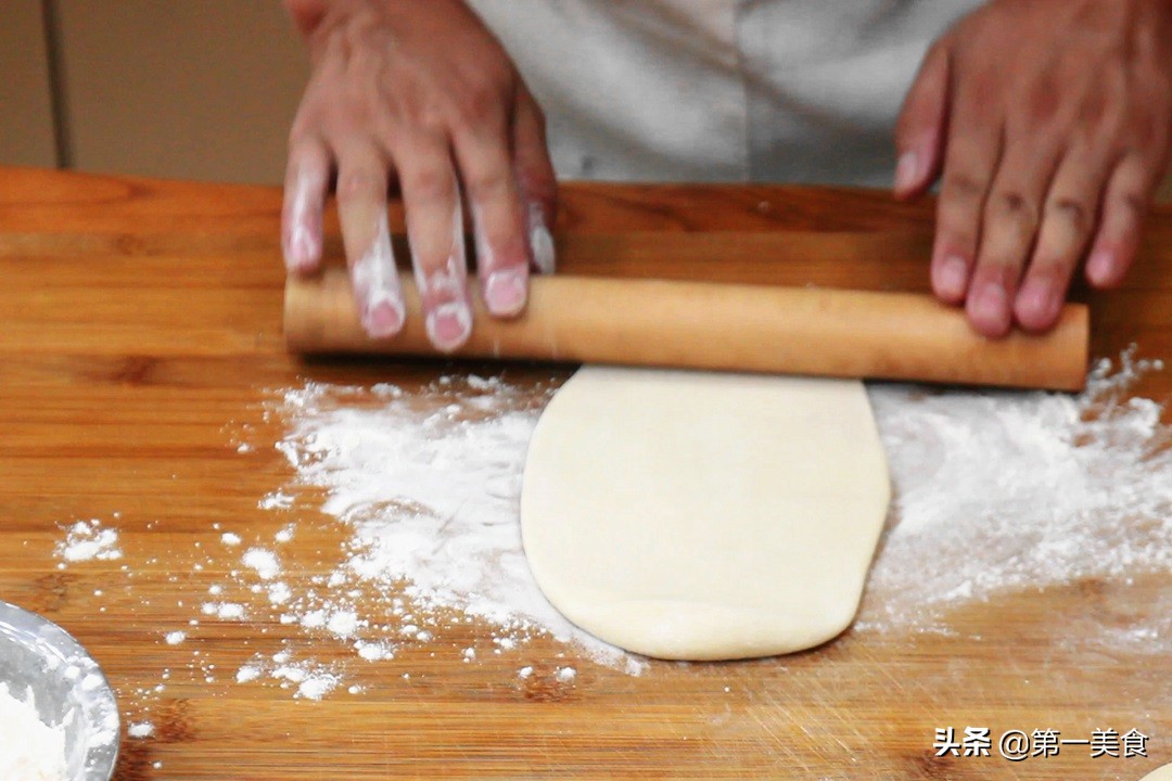 早点摊鸡蛋灌饼去哪里学,早餐店鸡蛋发面饼