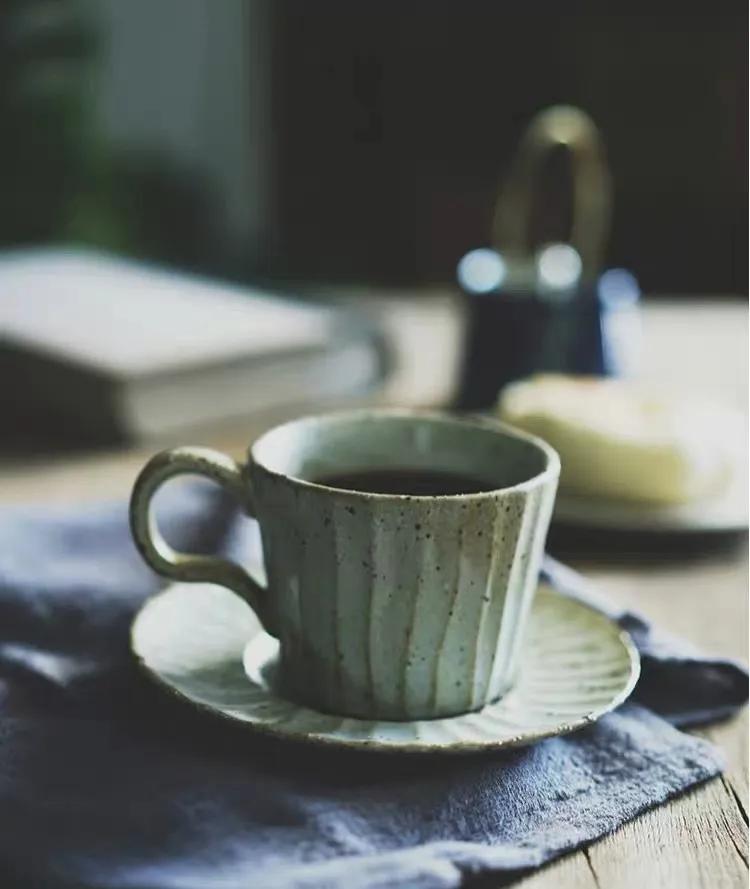 好看的餐具有没有必要,好看餐具套装