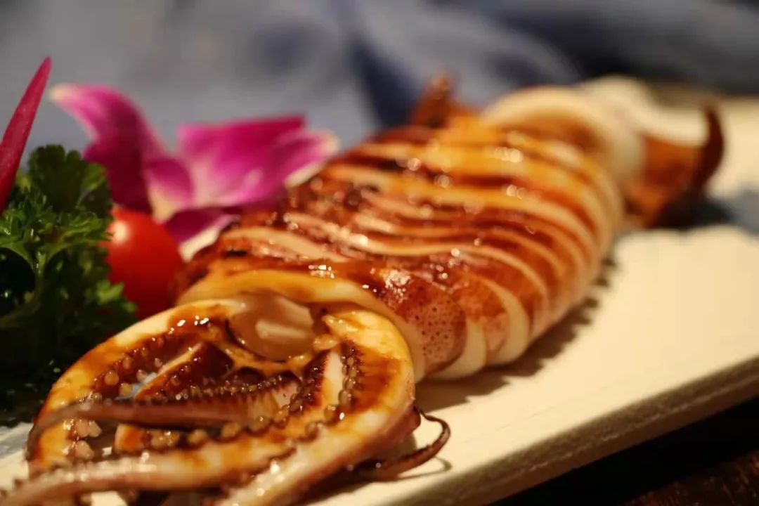 渔川禾日料周年庆｜折扣、礼品、免单，你想要的福利这里全都有