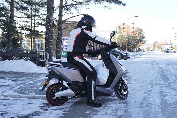 冬天电动车刚换电池还是跑不远,电动车冬天跑不远千万别换电瓶