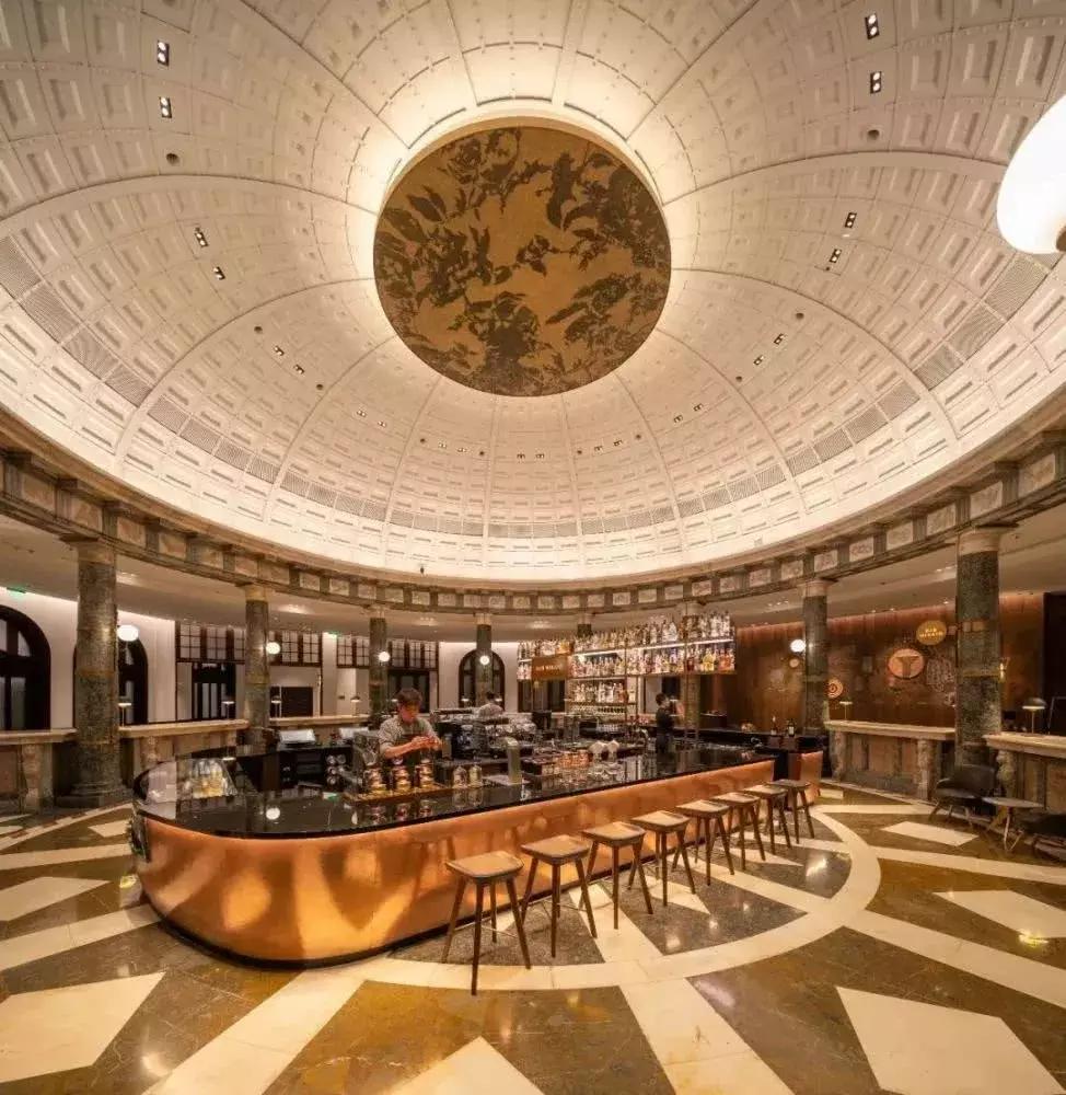 星巴克百年建筑,星巴克翻新