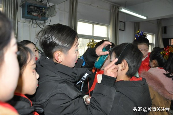 郑州市二七区尖岗小学毕业季,畅想未来小学