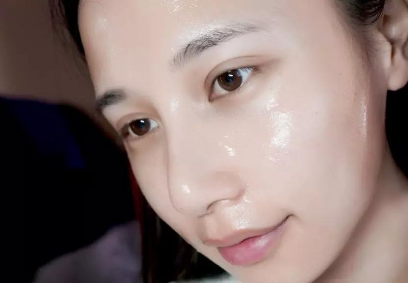 怎么洗脸才能洗干净毛孔不堵,脸怎么保养又白又光滑又嫩