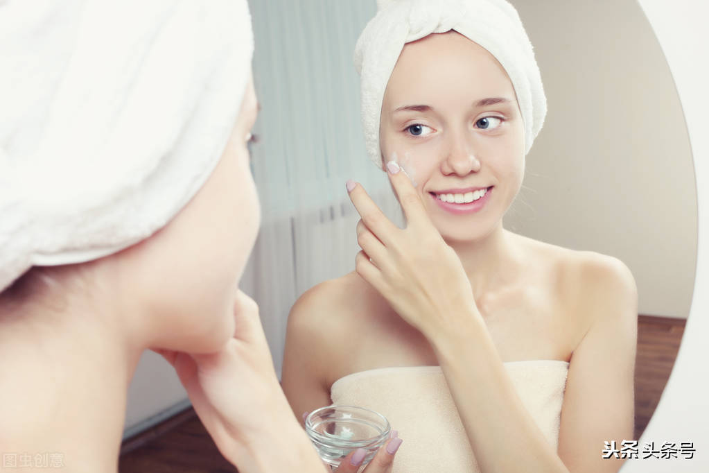 随着年龄增长人脸皮肤会变粗糙,人脸皮肤组织示意图