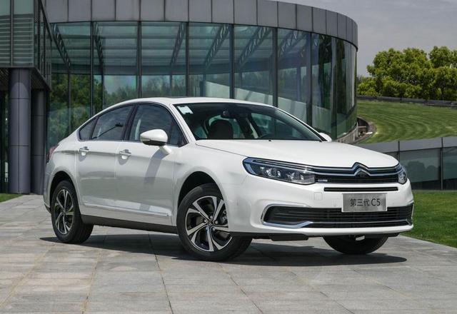 怀揣18万，开完宝马1系又换雪铁龙C5，车主：想说二个字