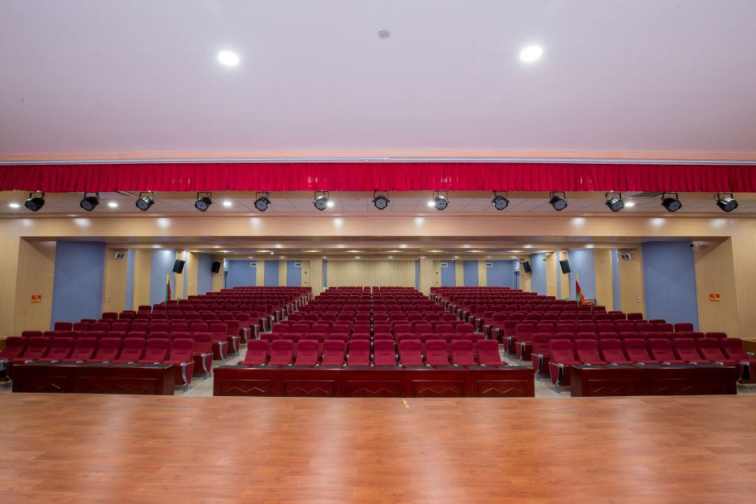 看中三美的教育模式却不想面对激烈竞争？这所学校可以满足你