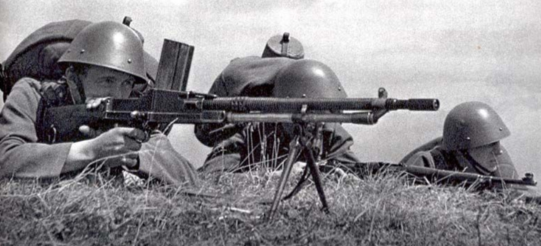 二战最牛的防空武器,二战五大经典轻机枪