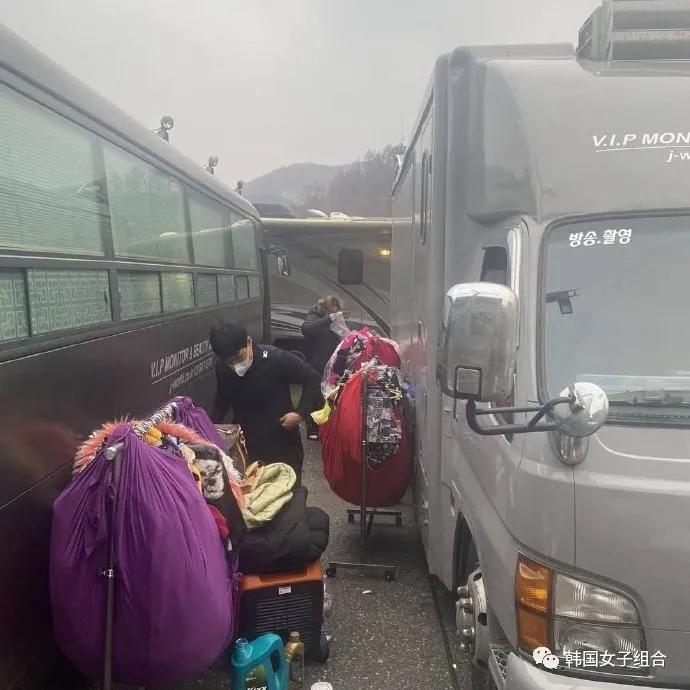 YG居然不拖拉了？她solo出道就在眼前，粉丝挖各种细节暗示