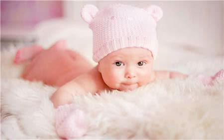 宝宝长痱子怎么办要注意什么,打疫苗后背长很多疹子像痱子一样