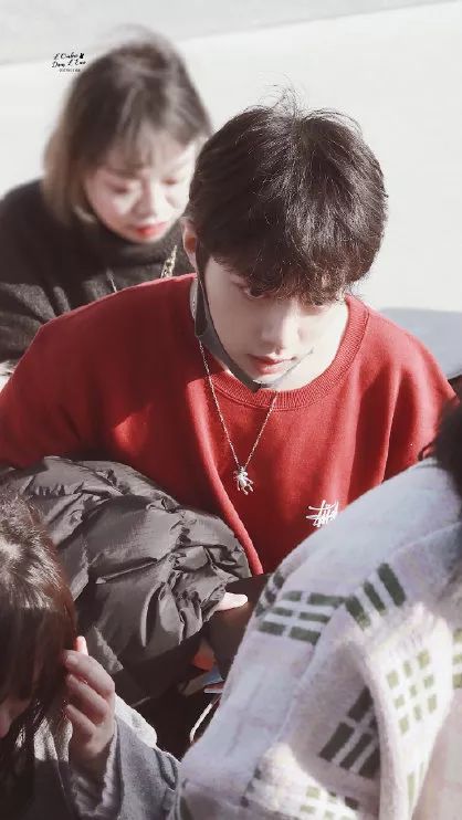 你穿的衣服这么土是大妈风吗,为啥我穿衣服总是那么土