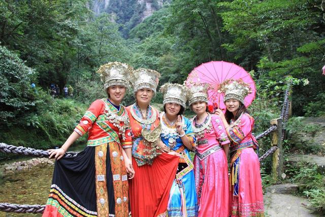 张家界和凤凰古城自助游,驴友推荐结伴游攻略