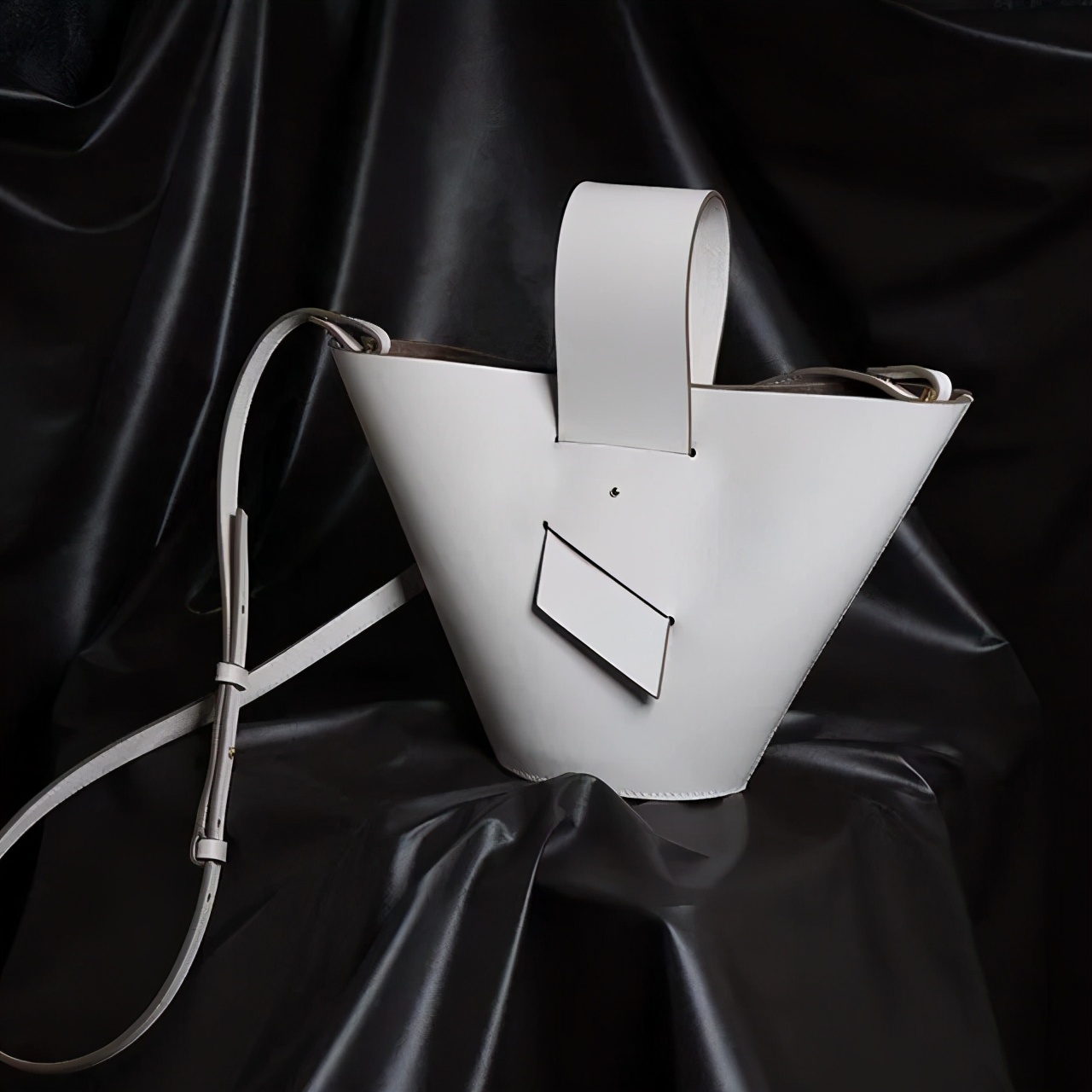 送礼困难？小众包包怎么样？