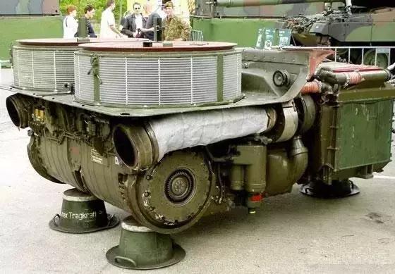 15式轻坦驰骋高原,15式轻坦高原装甲