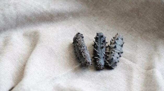 春节海参的简单最佳吃法,冬季吃海参听听专家怎么说