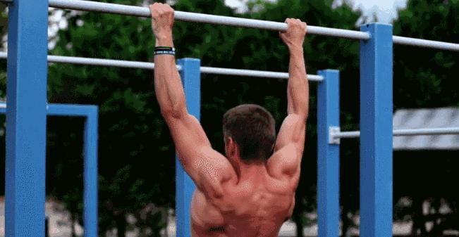 泰国肌肉男高僧,泰国肌肉和尚秀肌肉