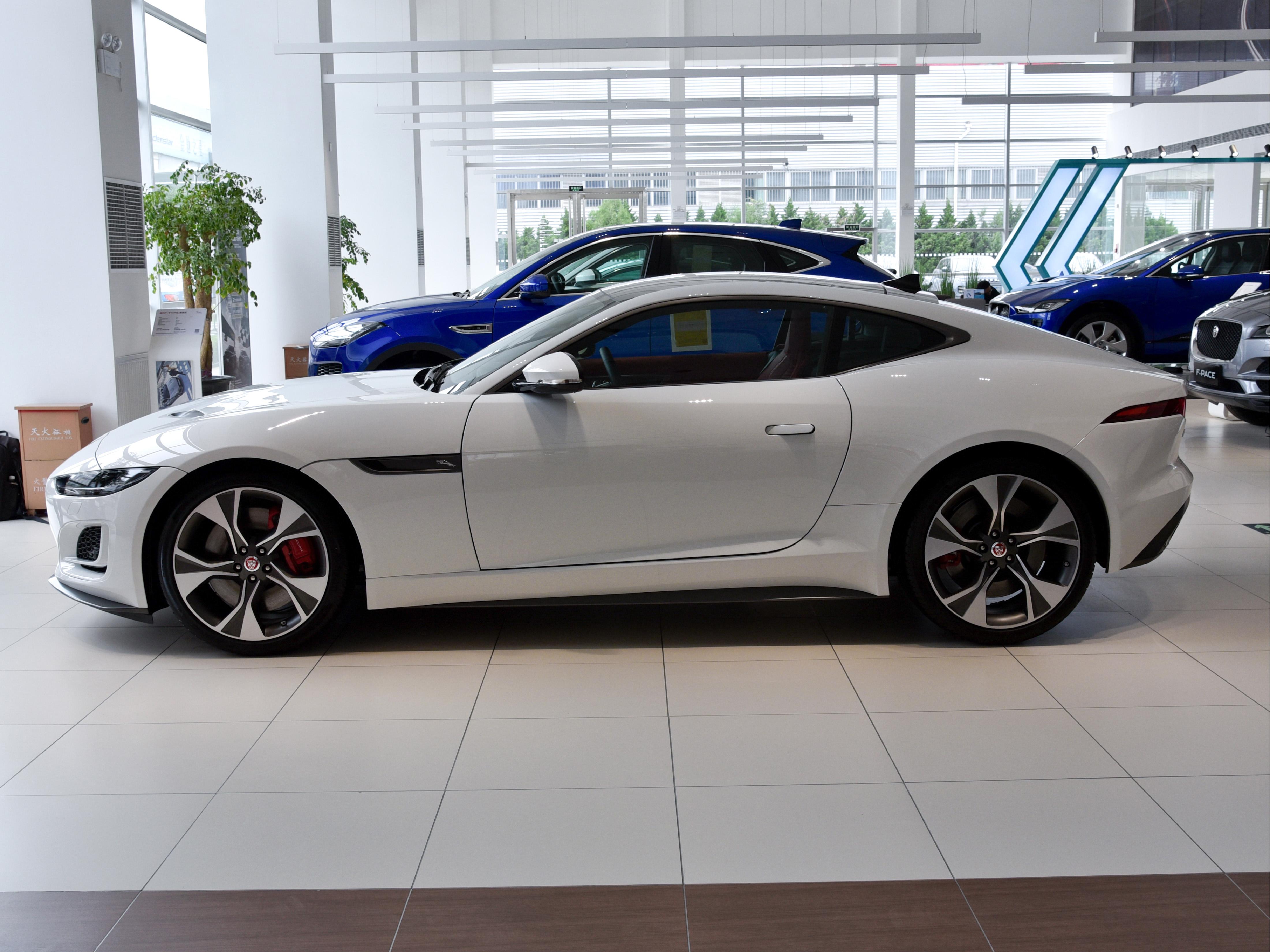 捷豹f-type2024款p300硬顶版落地价,23款捷豹f-typep300硬顶版r-dynamic