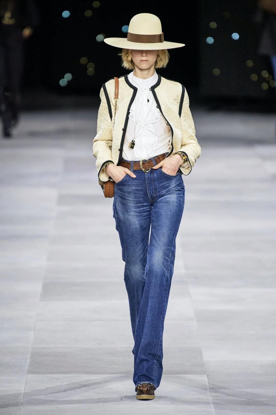 穿牛仔裤对身体健康有害吗,便宜的牛仔裤对身体有害处吗