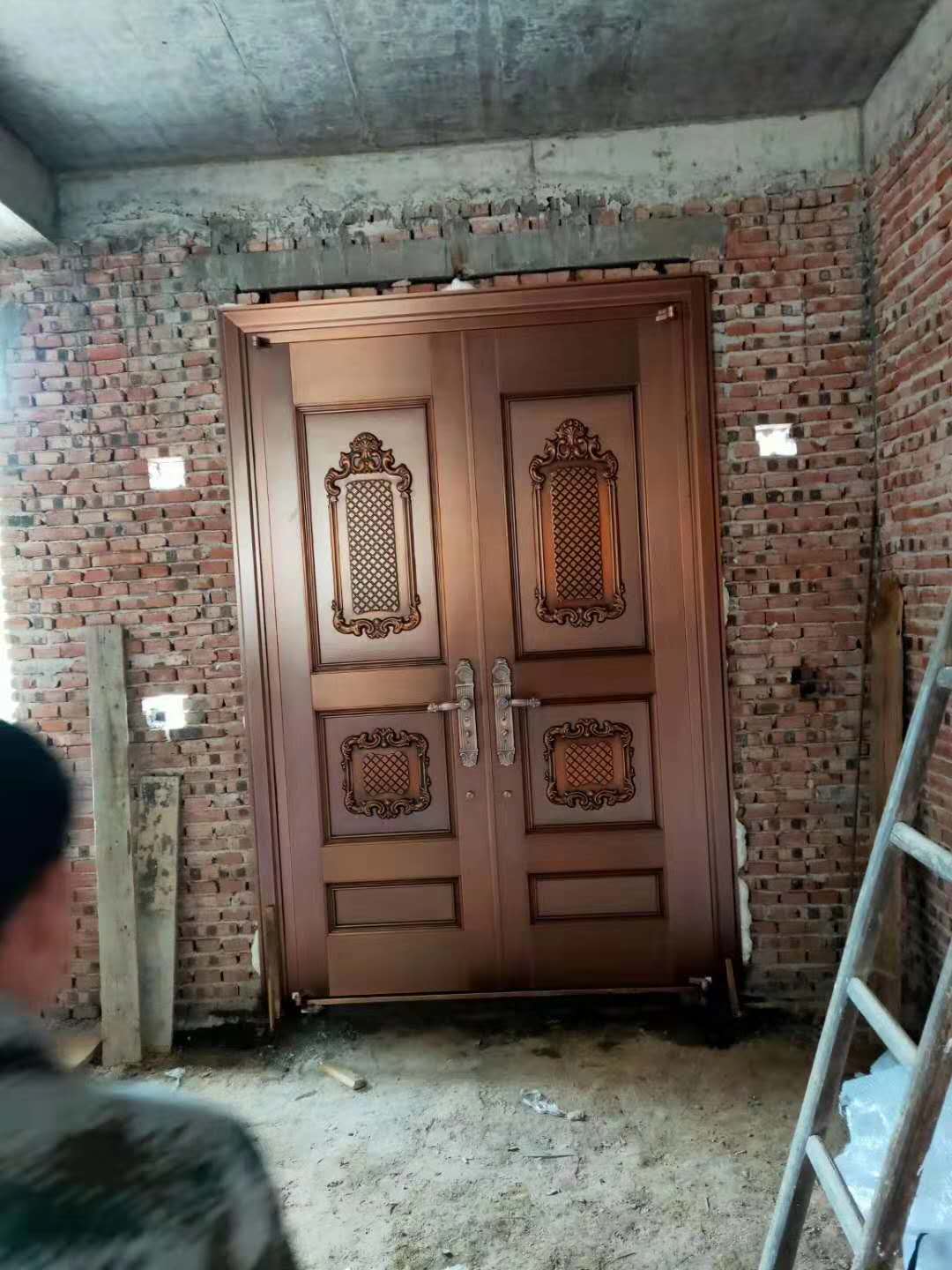 为什么铜门的差价这么大,铜门价格合理