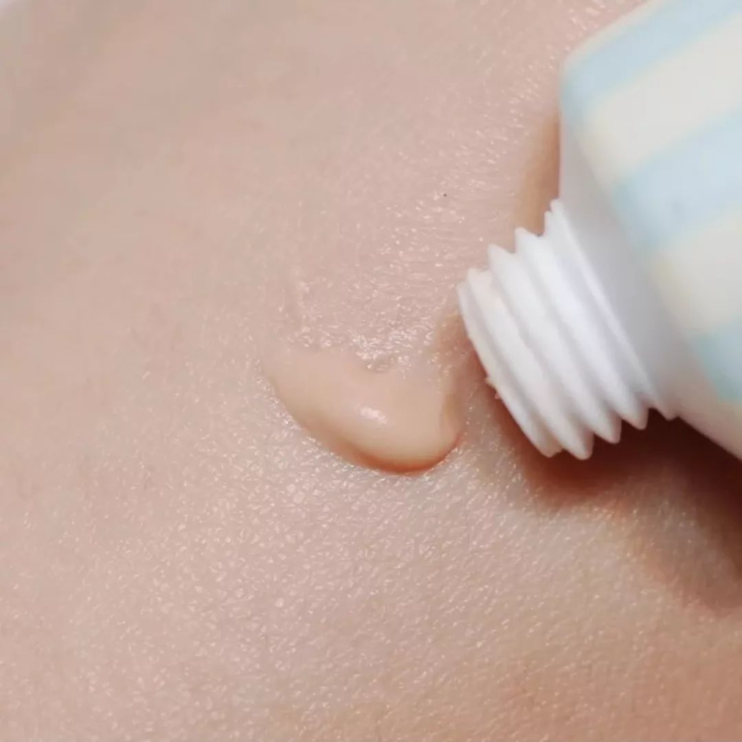 妆前乳和隔离有什么区别吗,妆前乳和隔离有区别吗