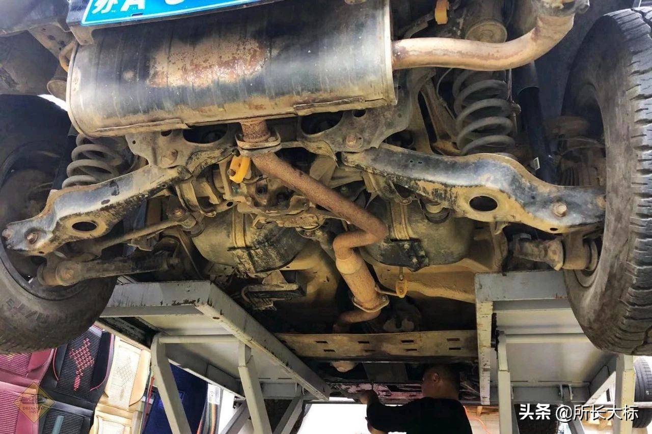 铃木维特拉整备重量是多少,铃木维特拉自驾游越野视频