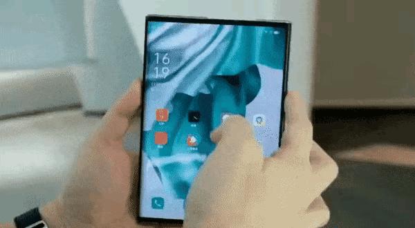 三星手机买折叠屏还是曲面屏,三星曲面折叠屏