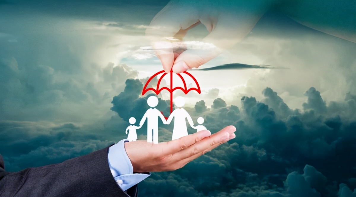 家里的顶梁柱出车祸怎么赔,家中顶梁柱车祸