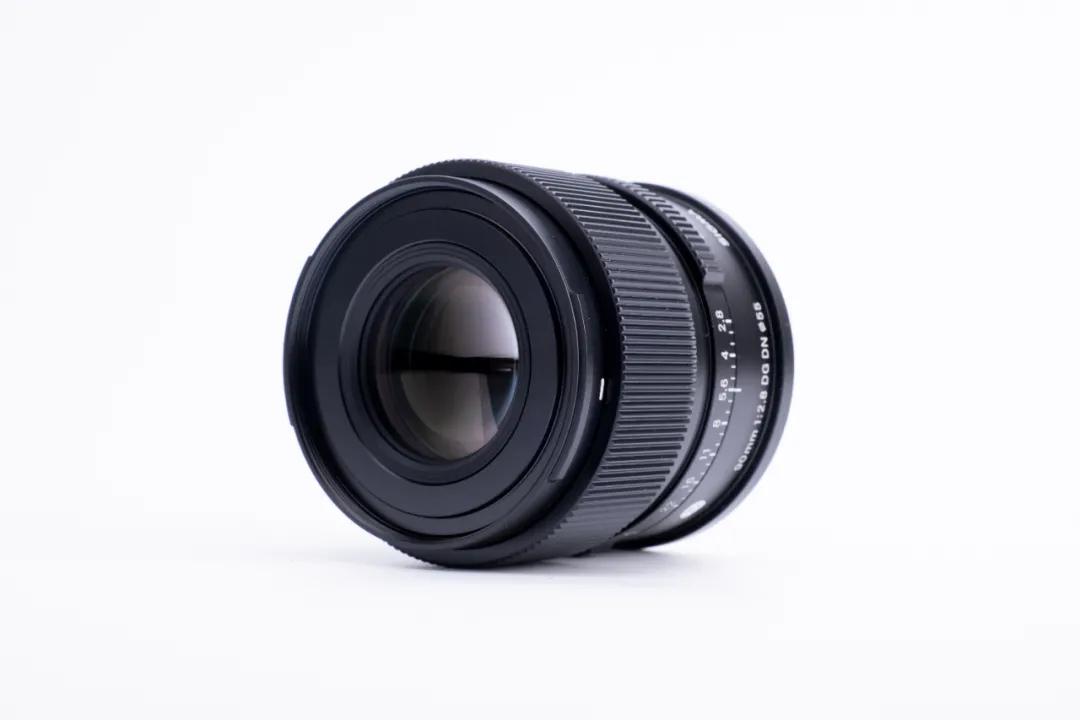 16-35f2.8镜头拍摄效果,28mmf2.8镜头适合拍什么