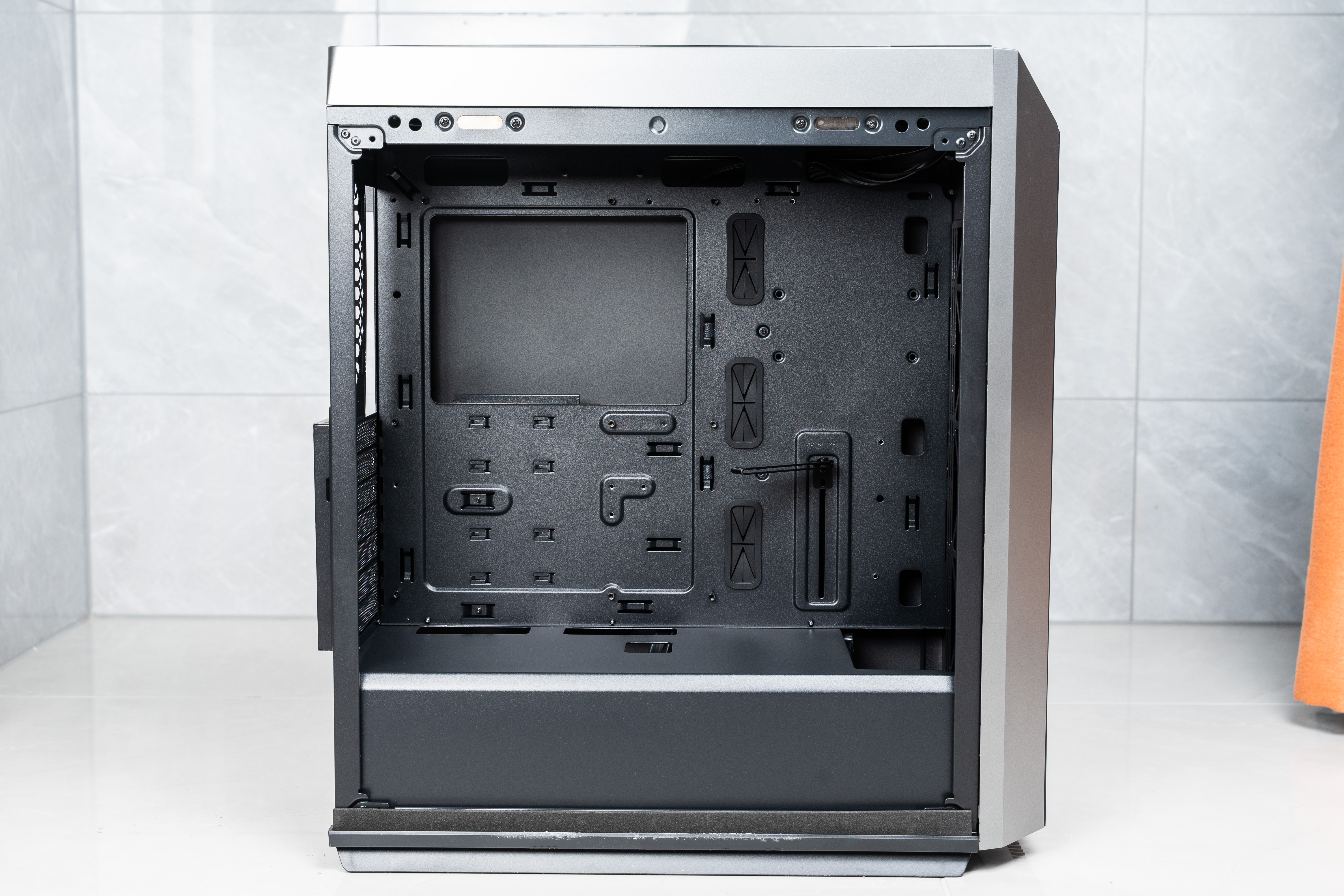 无显卡主机可以装显卡吗,无显卡主机自己怎么装显卡