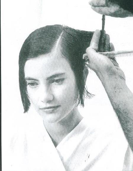 沙宣头短发流行发型剪发教程,沙宣短发发型剪发教程