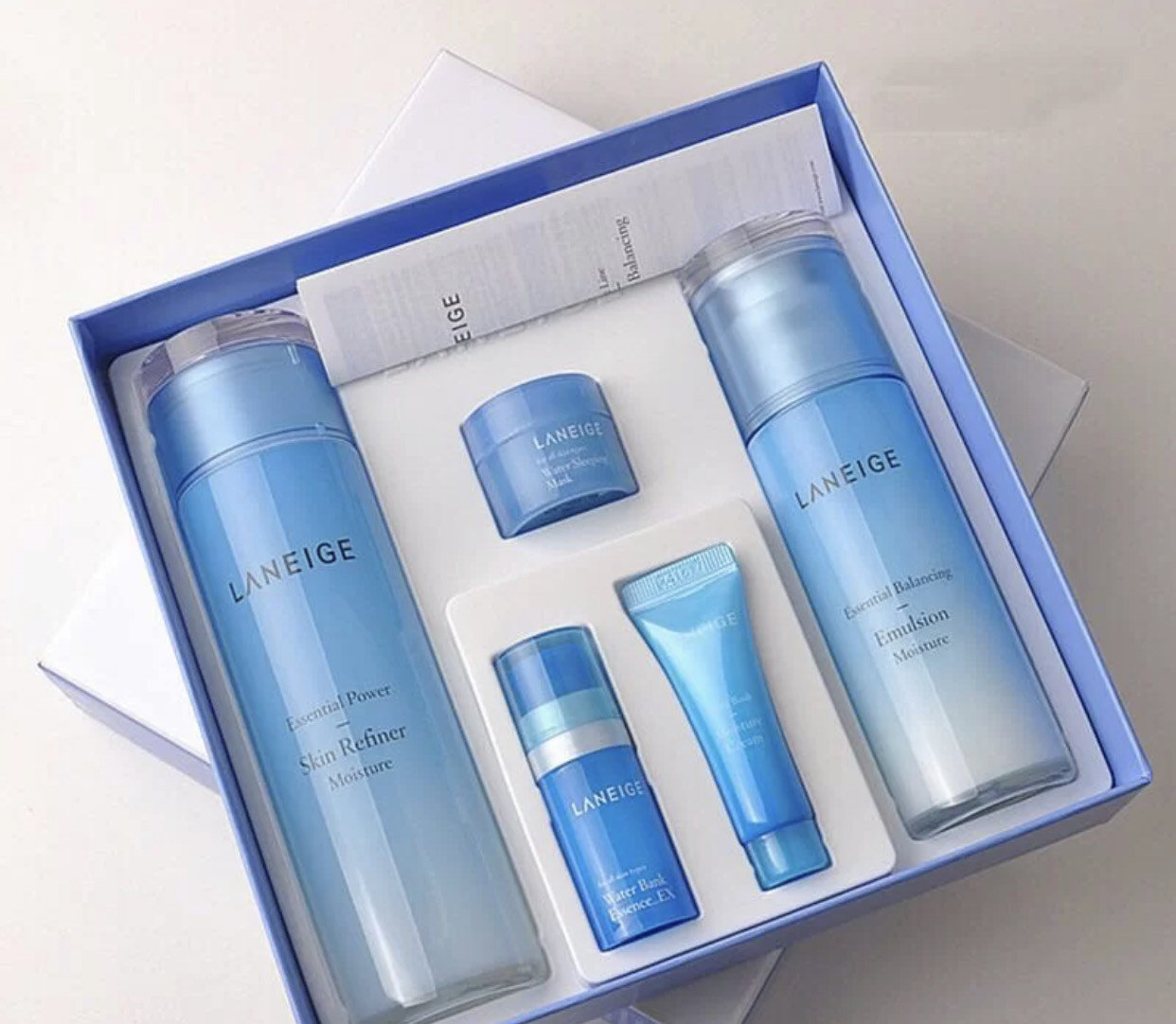 水乳推荐：增加肌肤水润度，提亮肤色美白补水收缩毛孔效果好！