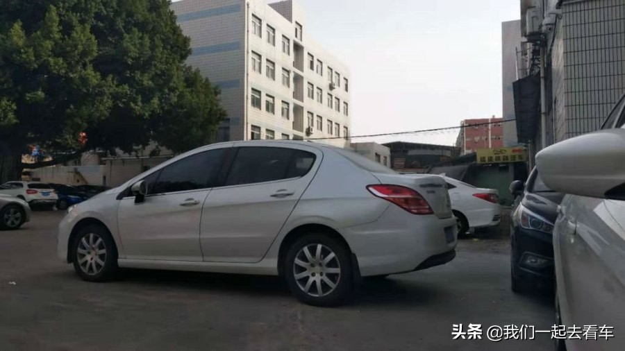 二手标致408与308哪款更值得入手,标致3082015款二手现在卖多少钱